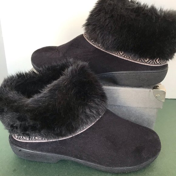 Isotoner Black Faux Fur & Suede Slippers